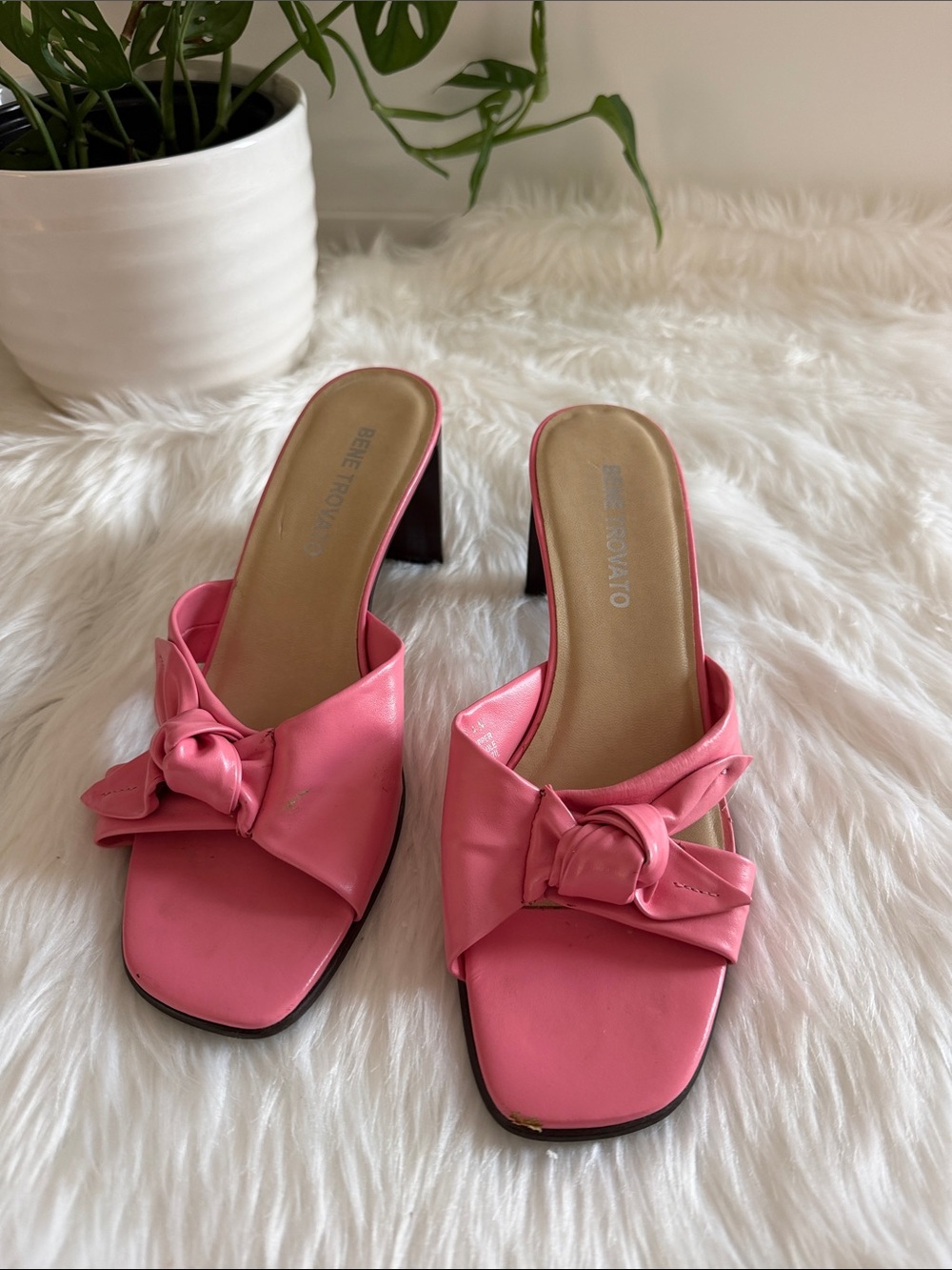 Bene Trovato Pink Leather Women's Slide Heels Sandals. Made in Brazil